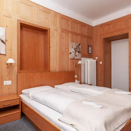 Szálloda Davos Inn (Adults Only) Davos