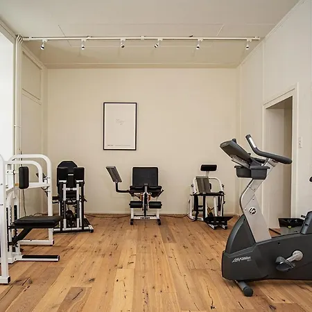 Davos Inn (Adults Only)