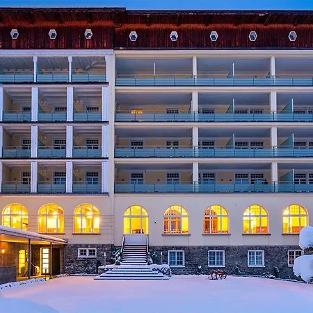 Davos Inn (Adults Only)