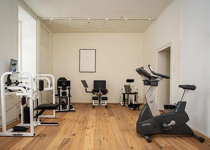 Davos Inn (Adults Only)