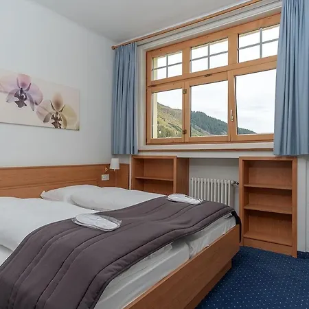 Davos INN Hotel 3*