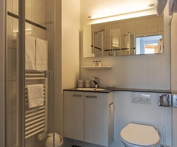 Otel Davos Inn (Adults Only) 3*