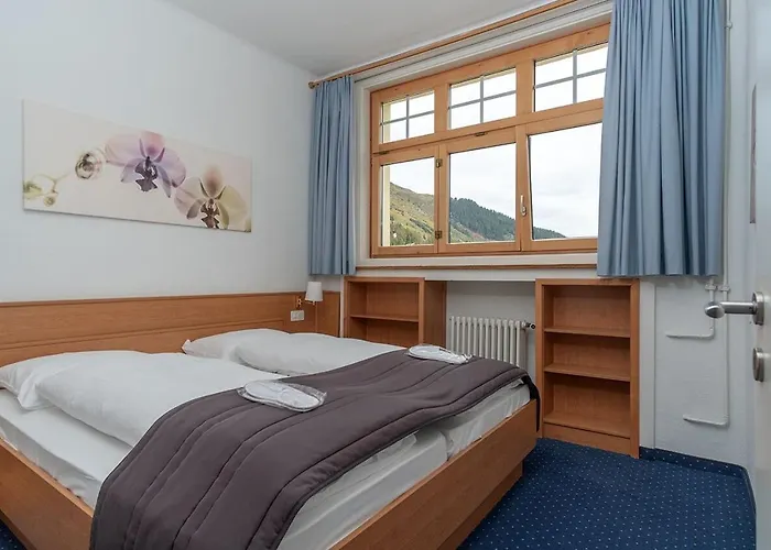 Davos Inn (Adults Only) Otel 3*