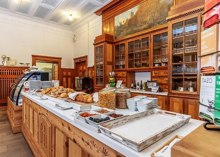 Davos Inn (Adults Only)