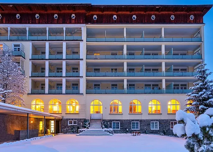Davos Inn (Adults Only)